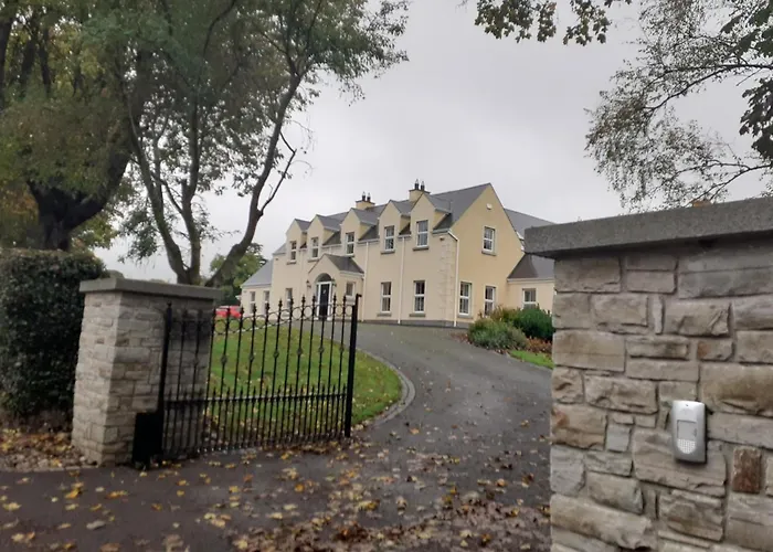 Single Or Twin Room In Lovely Country Residence