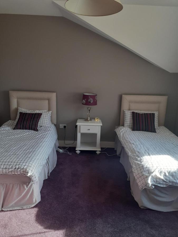 Single Or Twin In Lovely Country * Nobber
